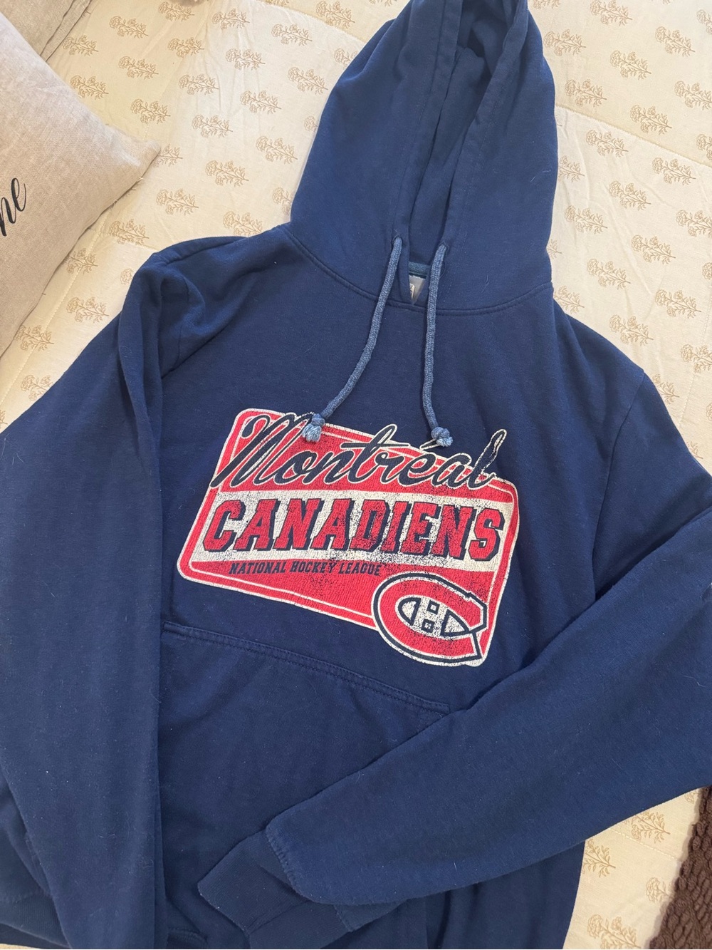 Vintage Montreal Canadiens / Habs Navy Blue Hockey Hoodie (Official NHL Merch)